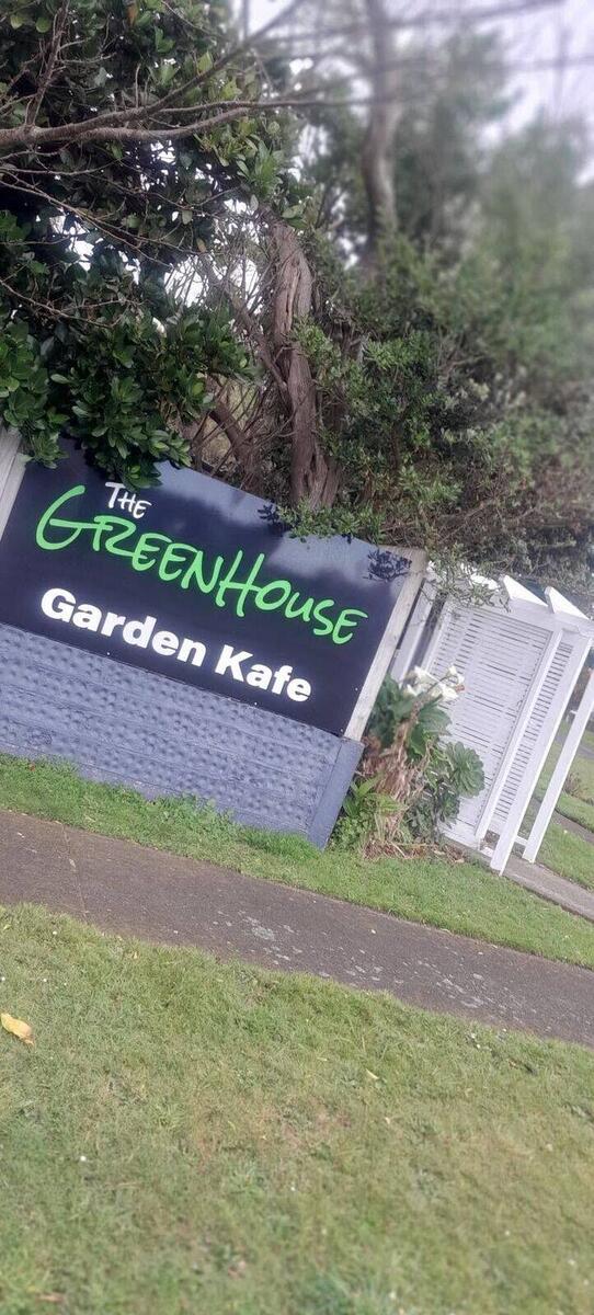 The Greenhouse Garden Kafe sign